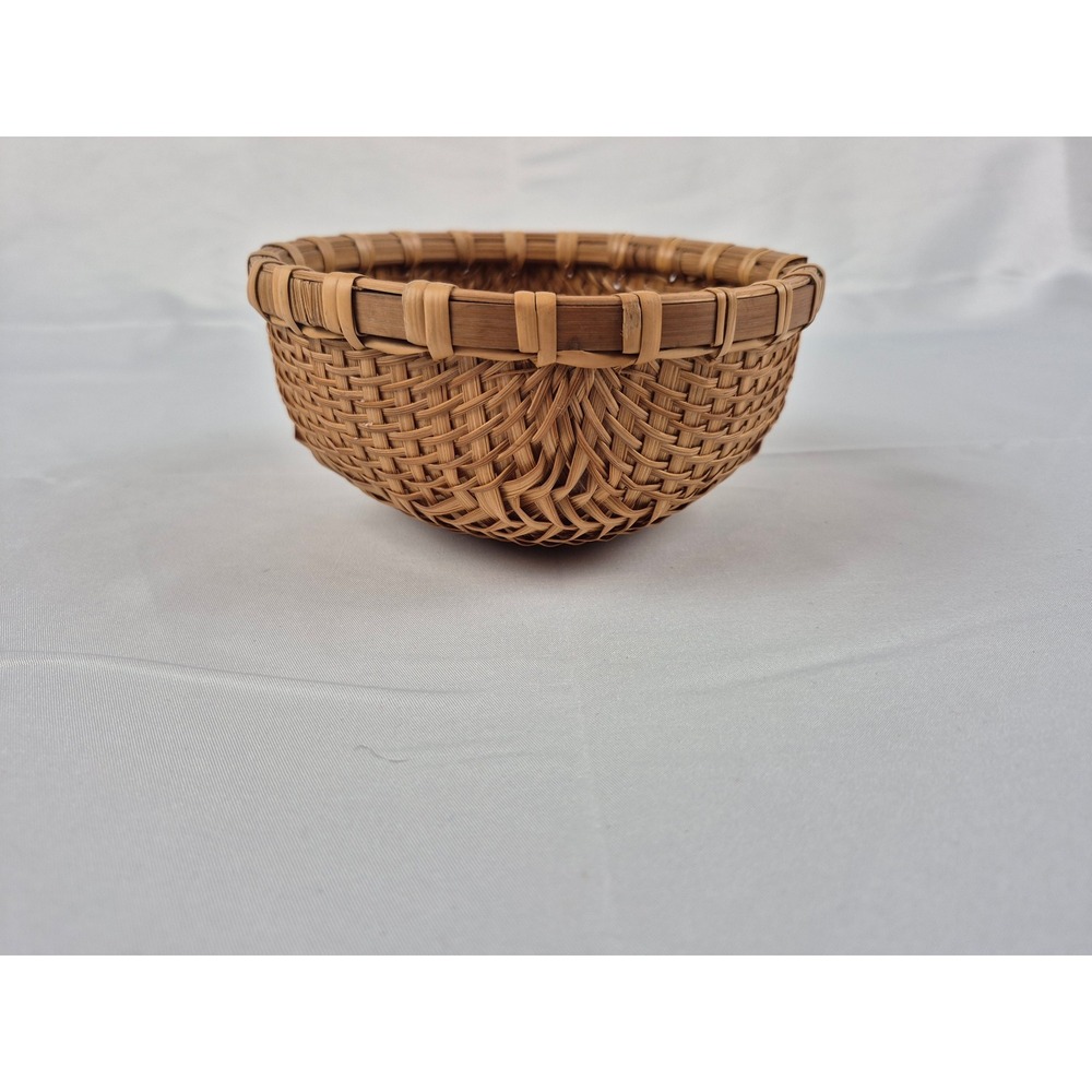 Hand Woven Bamboo Round‎ Basket Herringbone Weave Decorative Bowl 6x3 Inch Boho